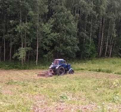 Вспашка земли трактором Красногорский район