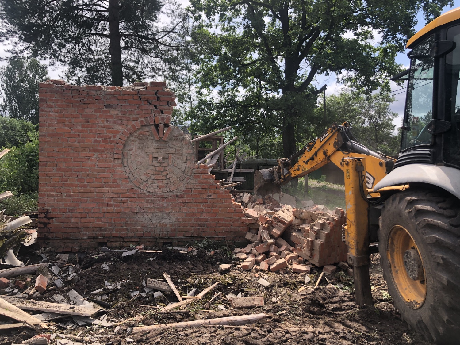 демонтаж кирпичного дома стоимость