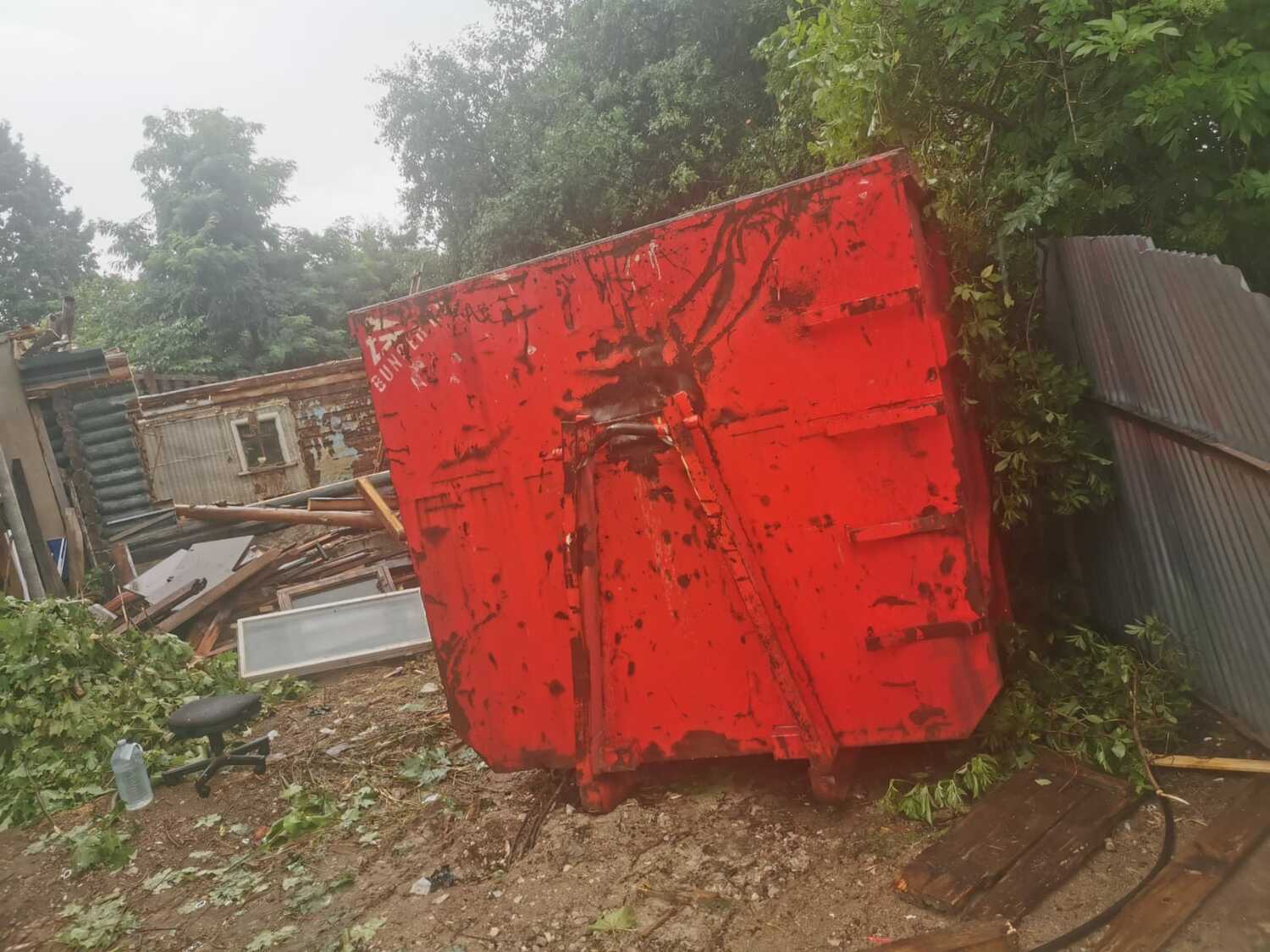 расчистка заброшенного дачного участка