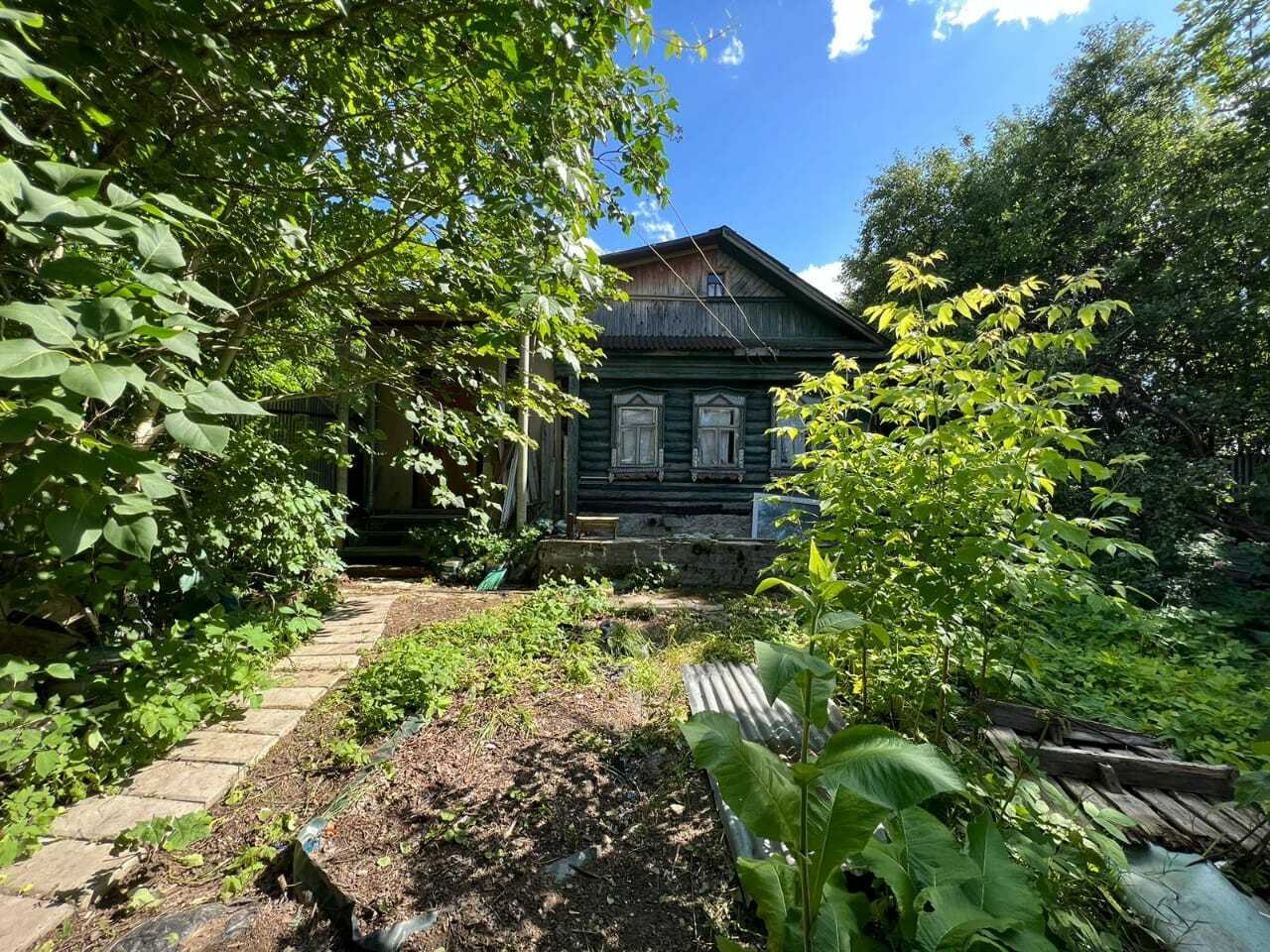 уборка участка от травы и зарослей